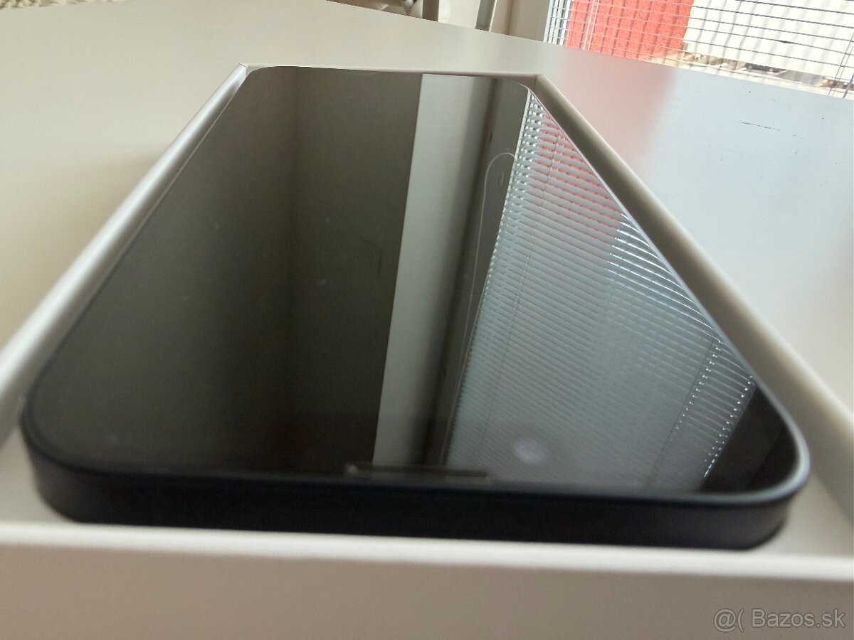 iPhone 13, Midnight 128GB - 10