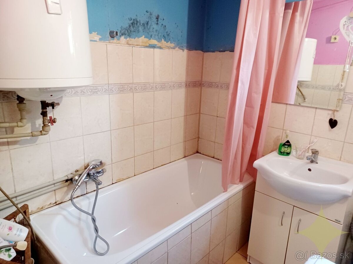 Rodinný dom vhodný na celoročné bývanie aj na rekreáciu - 10