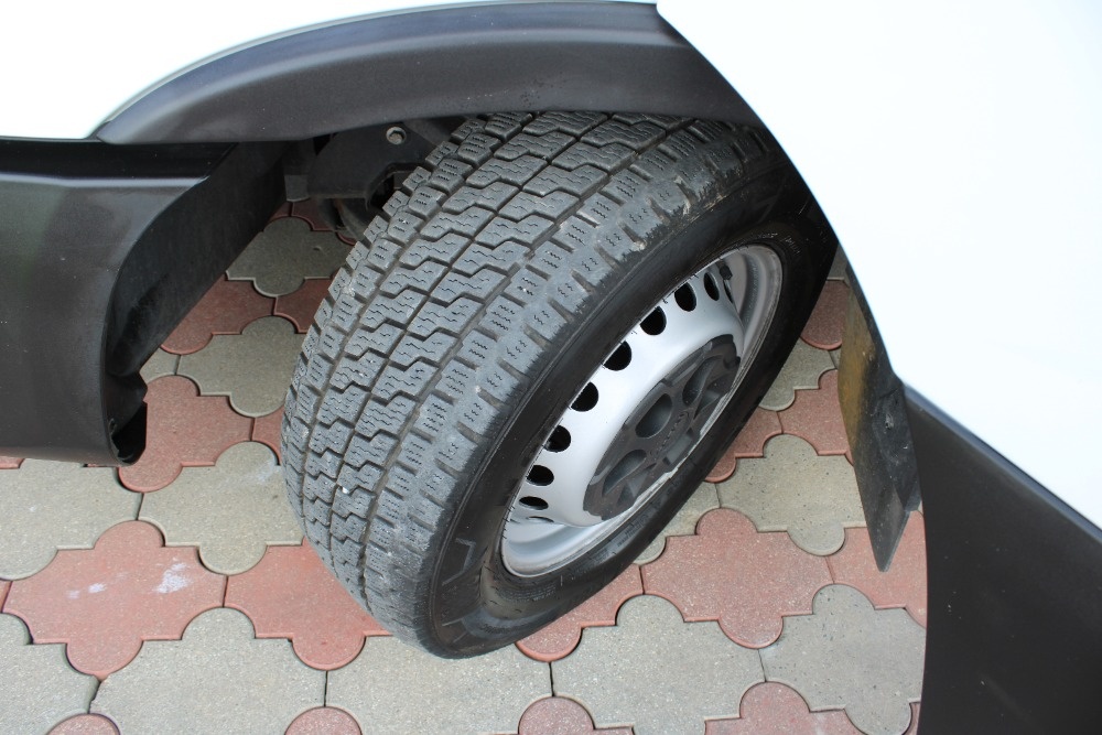 Iveco Daily, 35S160 2,3 Maxi+klima+6 míst TOP - 10