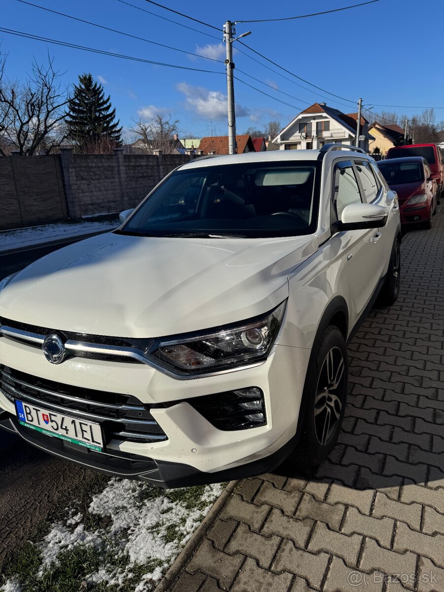 Ssang yong Korando 1.5 gdi style plus, 4x4 automat v záruke - 10