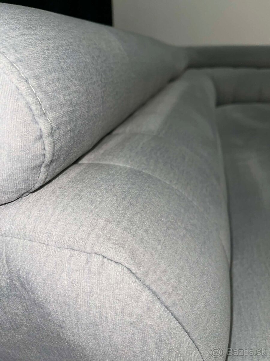 Rohový gauc - 10