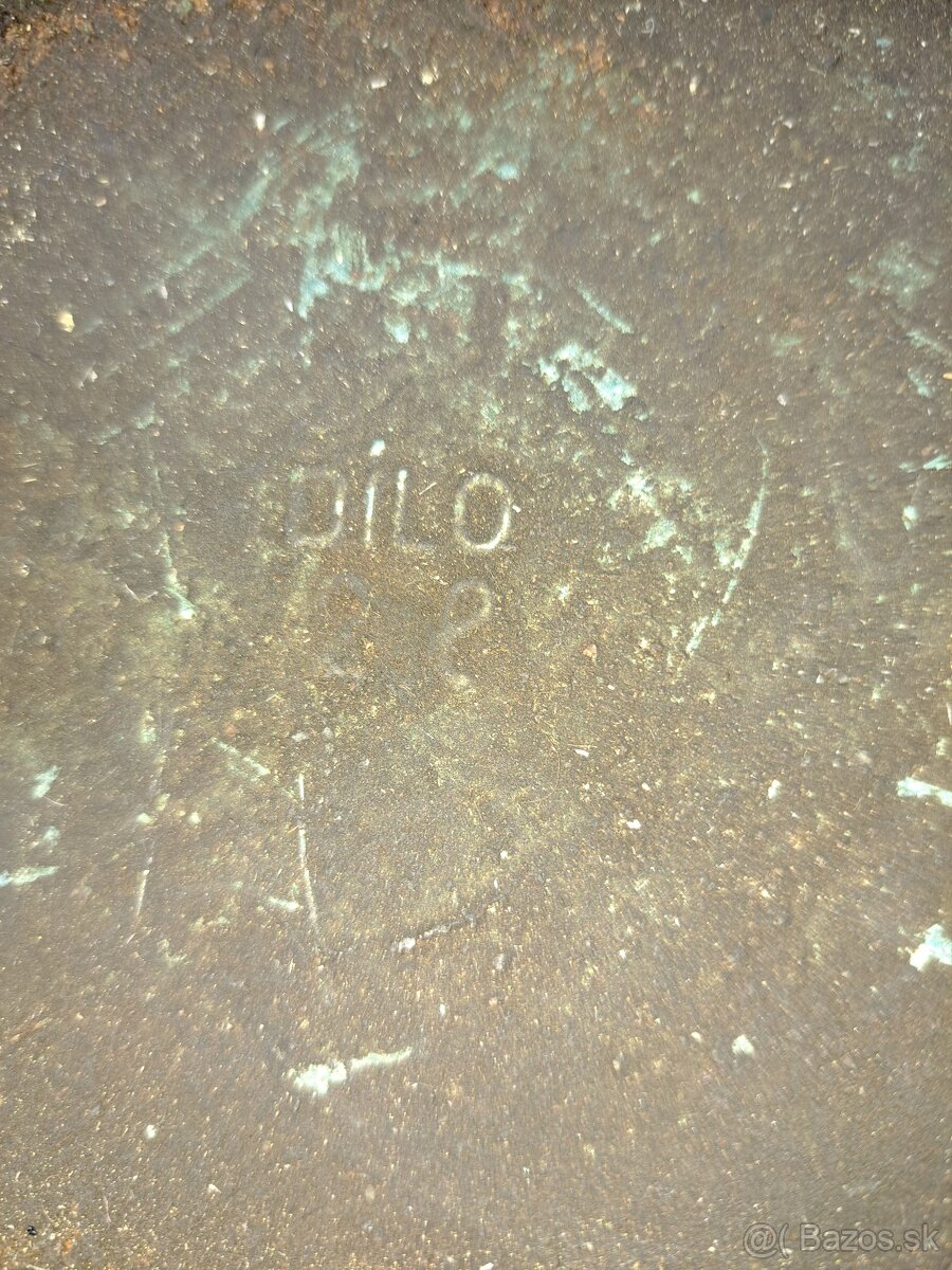 DVE O L E J N I Č K Y. - 10