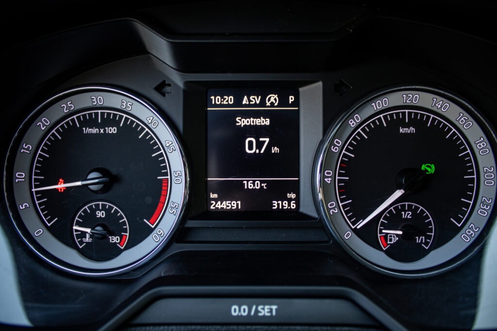 Škoda Octavia SCOUT 2.0 TDI DSG 4x4 - 10