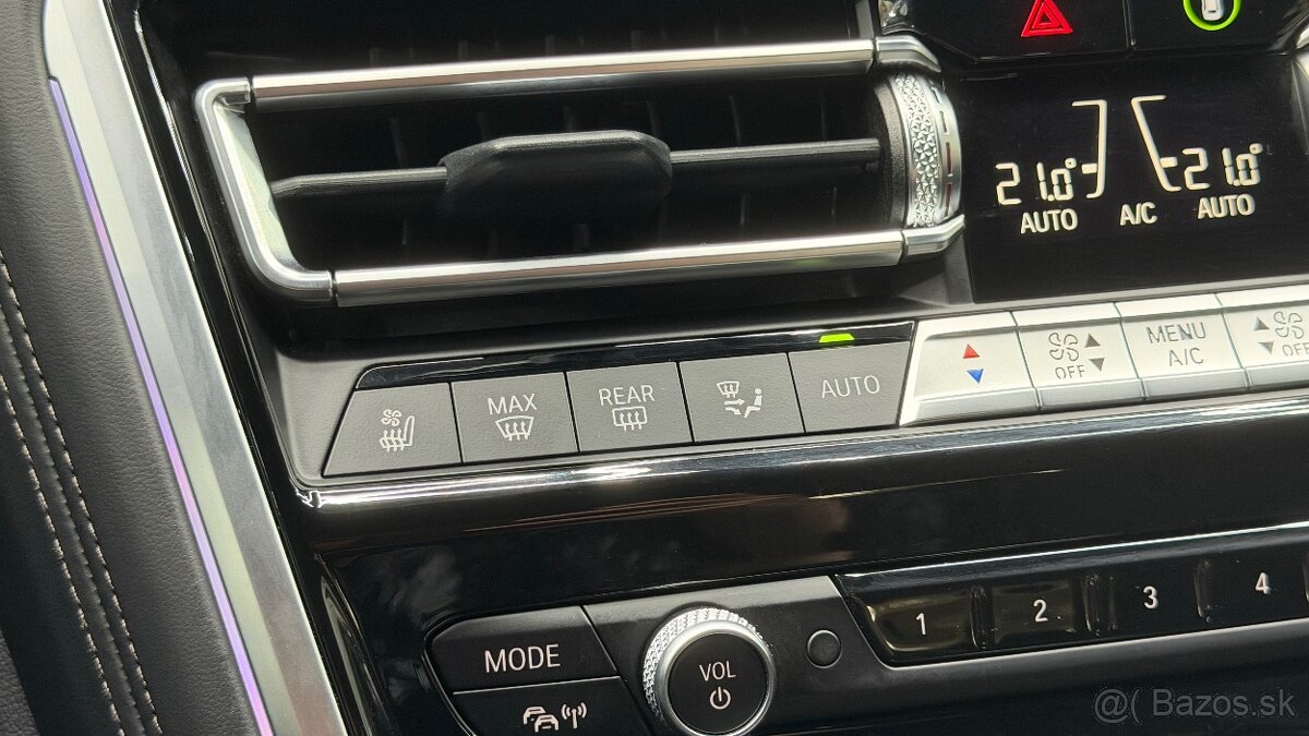 BMW Rad 8 840d xDrive, Adaptive LED, SoftClose, Pano, TOP - 10