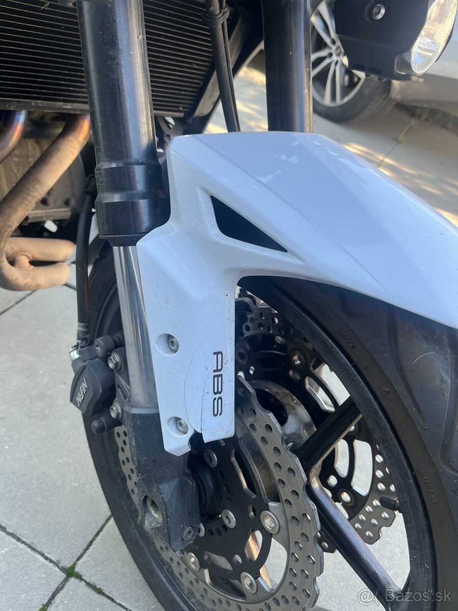 Kawasaki Versys 650 ABS (2015) vrátane kufrov - 10