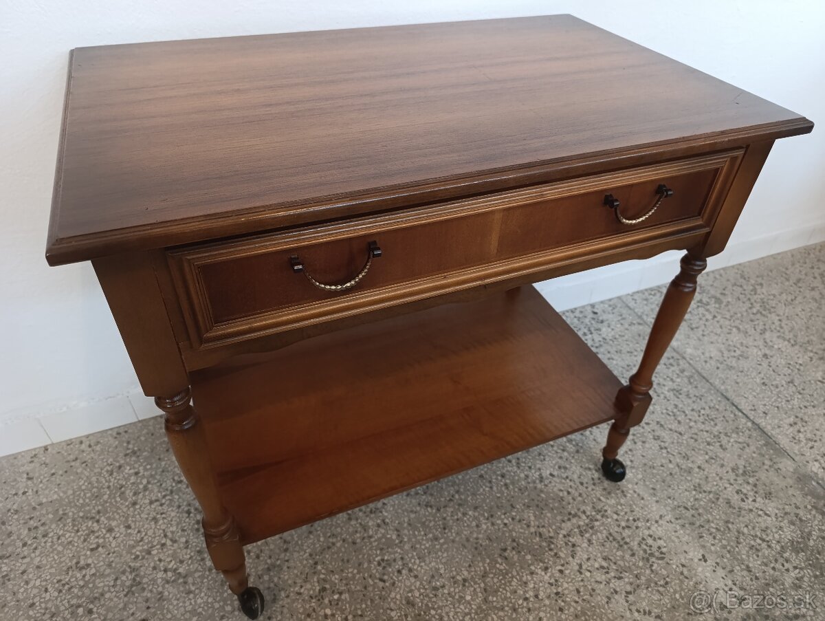 Rustikální konzolový stolek, nábytek z masívu, pojízdný - 10