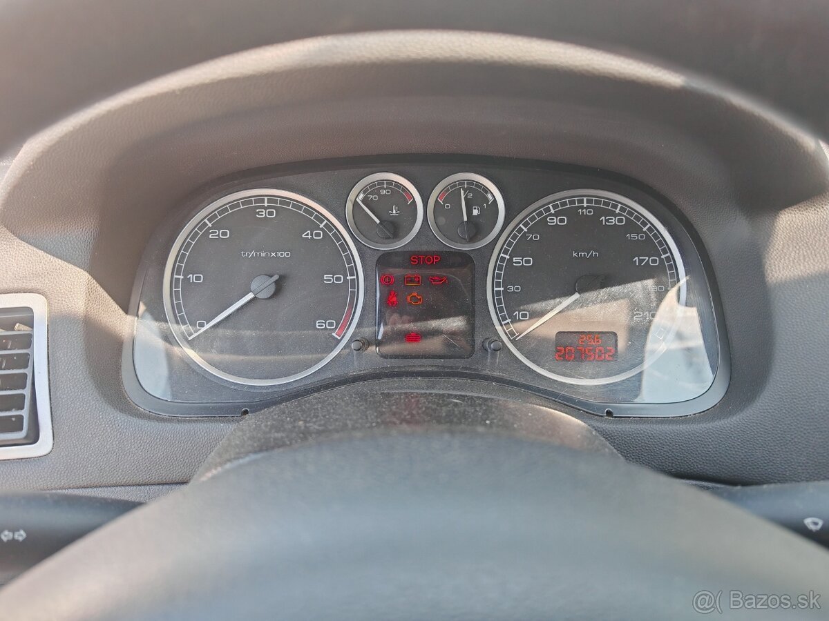 Peugeot 307 SW 2.0 HDi 66kW RHY - 10