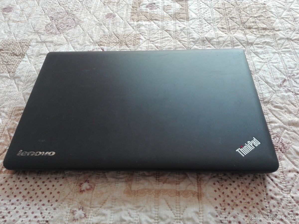 Lenovo. Intel. 15,6"LED. 500GB. Baterka dobrá. - 10