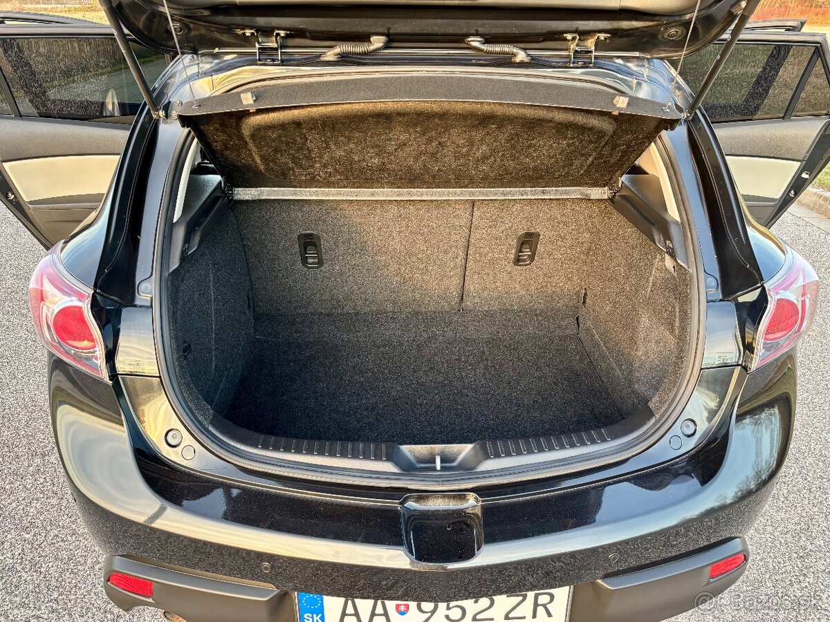 Mazda 3 TAKUMI 1.6 i 16V 77 kW BENZÍN - 10