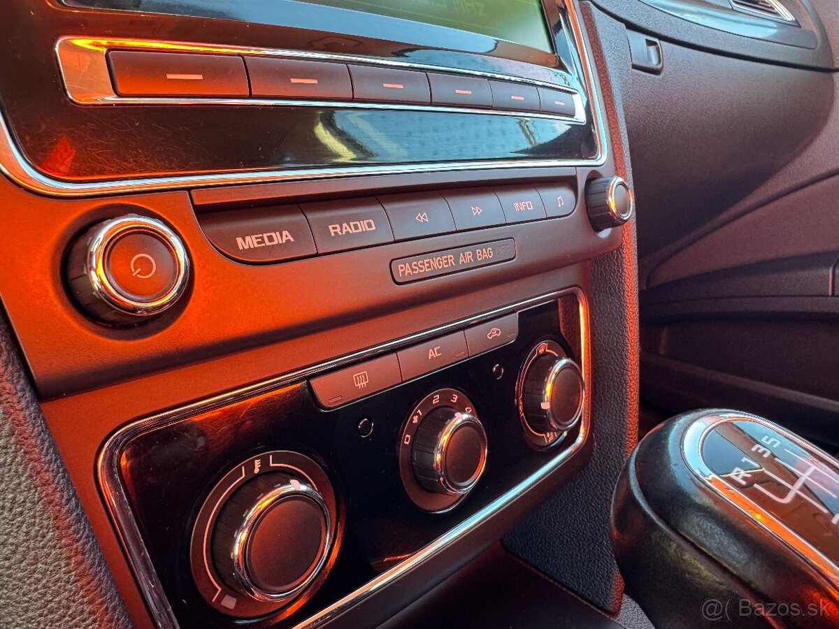 Škoda Superb 1.4 TSI Family - 10