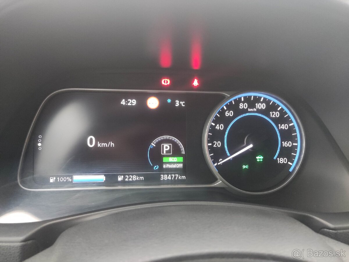 Leaf vo výbave Acenta r.2019, 38tis.km - len za 8.999€ + DPH - 10