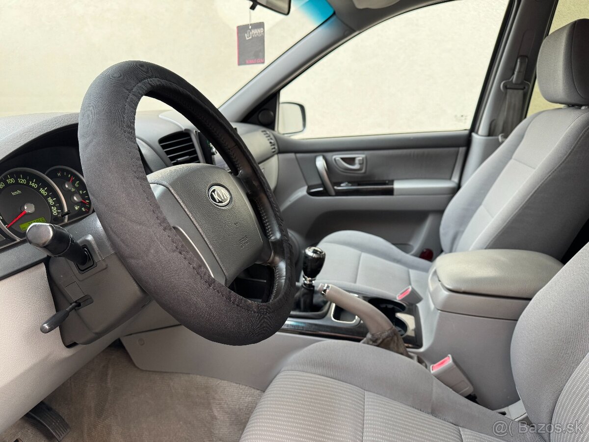 KIA SORENTO 2,5 CRDI,4X4, MANUÁL, 6/2008 - 10
