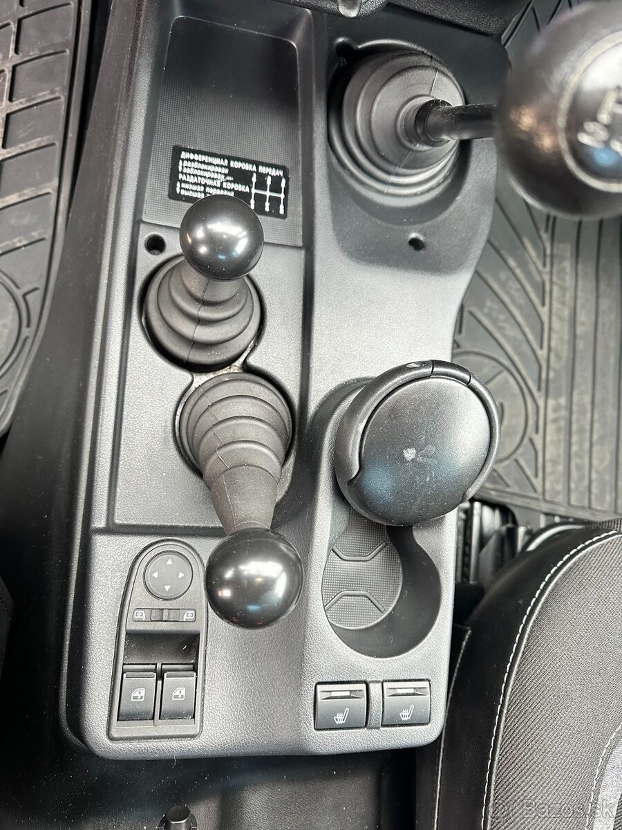 LADA NIVA URBAN BLACK EDITION - 10