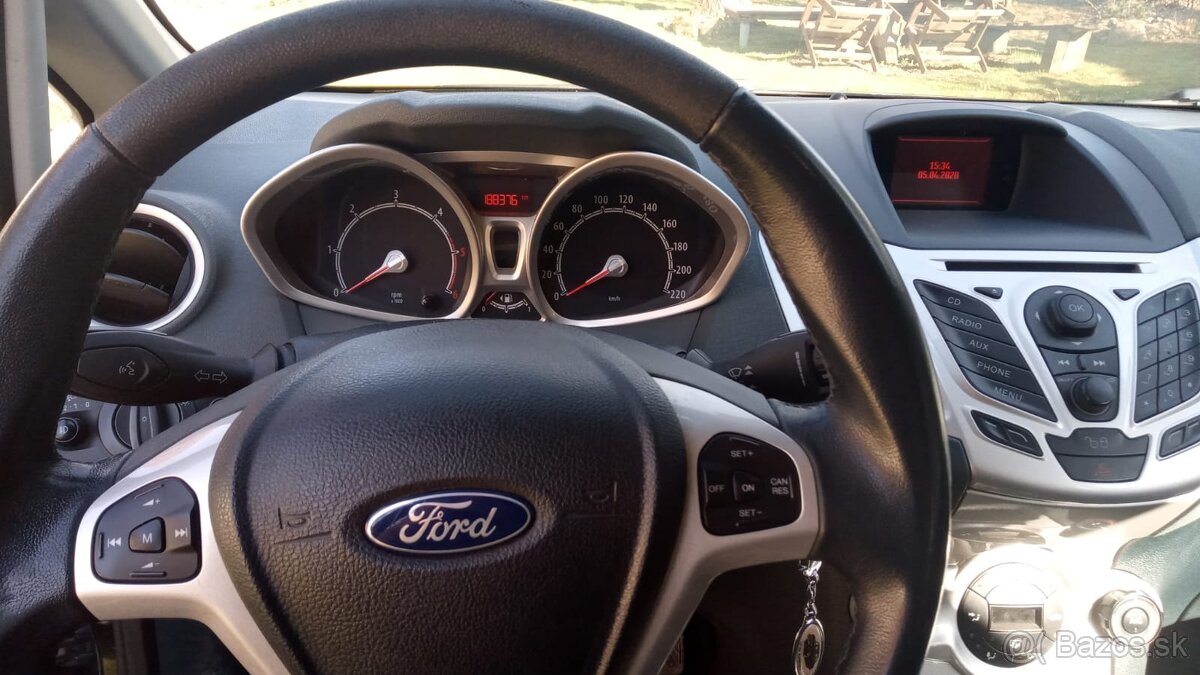 Ford Fiesta 1.6 Tdci Ghia - 10