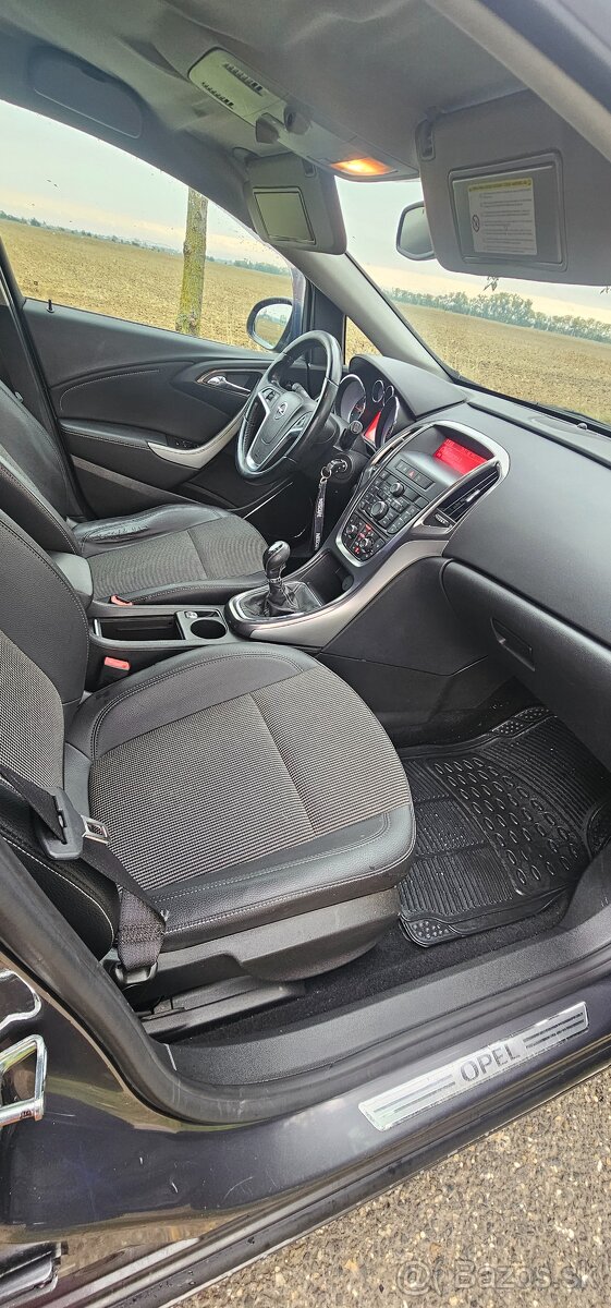 Opel Astra Sports Tourer .Rv 2011. 1.7 CDTI Diesel 81Kw110Ps - 10