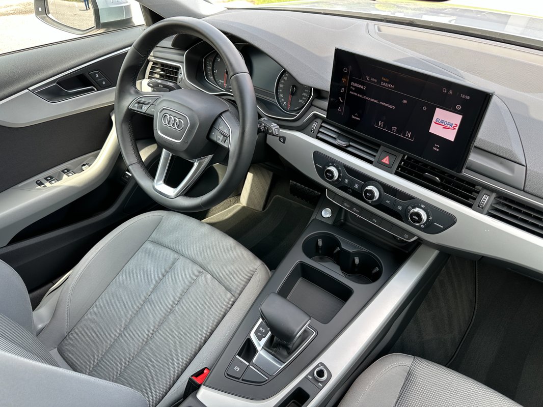 Audi A4 Avant 2.0 TDi MHEV A/T - REZERVOVANE - 10