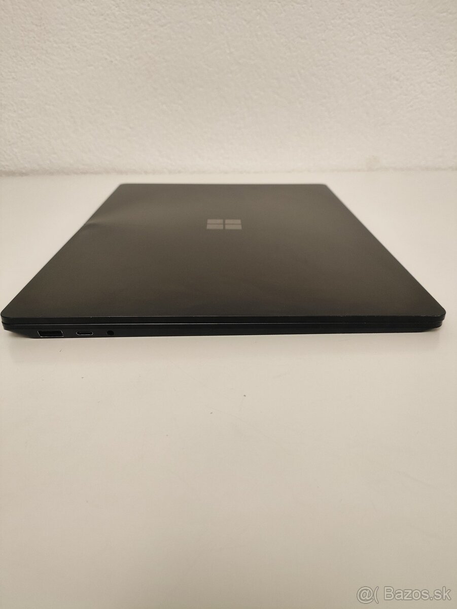 Microsoft Surface Laptop 4 | Intel Core i7 1185G7 • 16 GB RA - 10