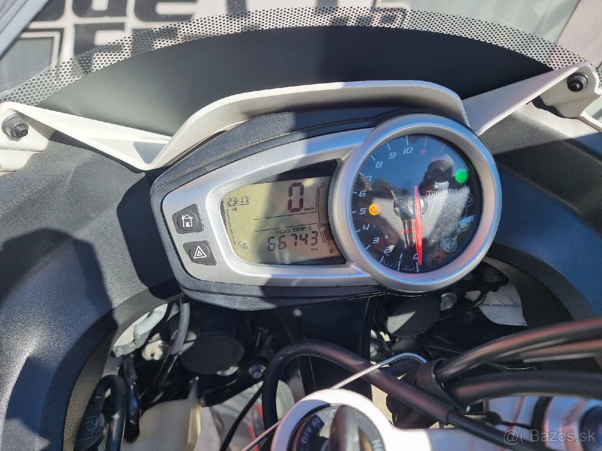 Triumph Tiger Sport - 10