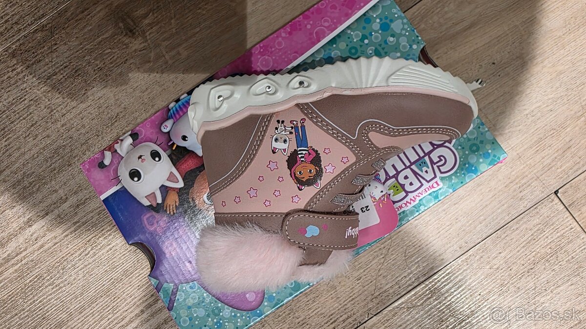 Nenosene nove topanočky pre dievcatko - 10