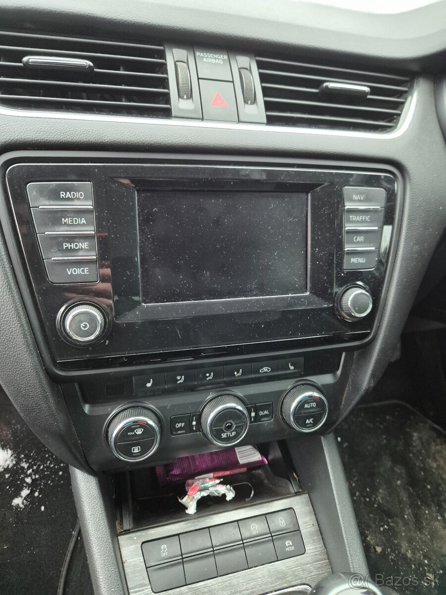 Rozpredám Škoda Octavia 3 Scout - 10