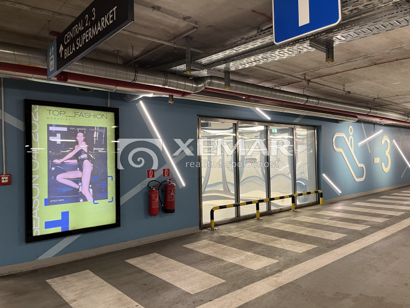 Prenájom - garážové park.státie v OC Eurovea - 10