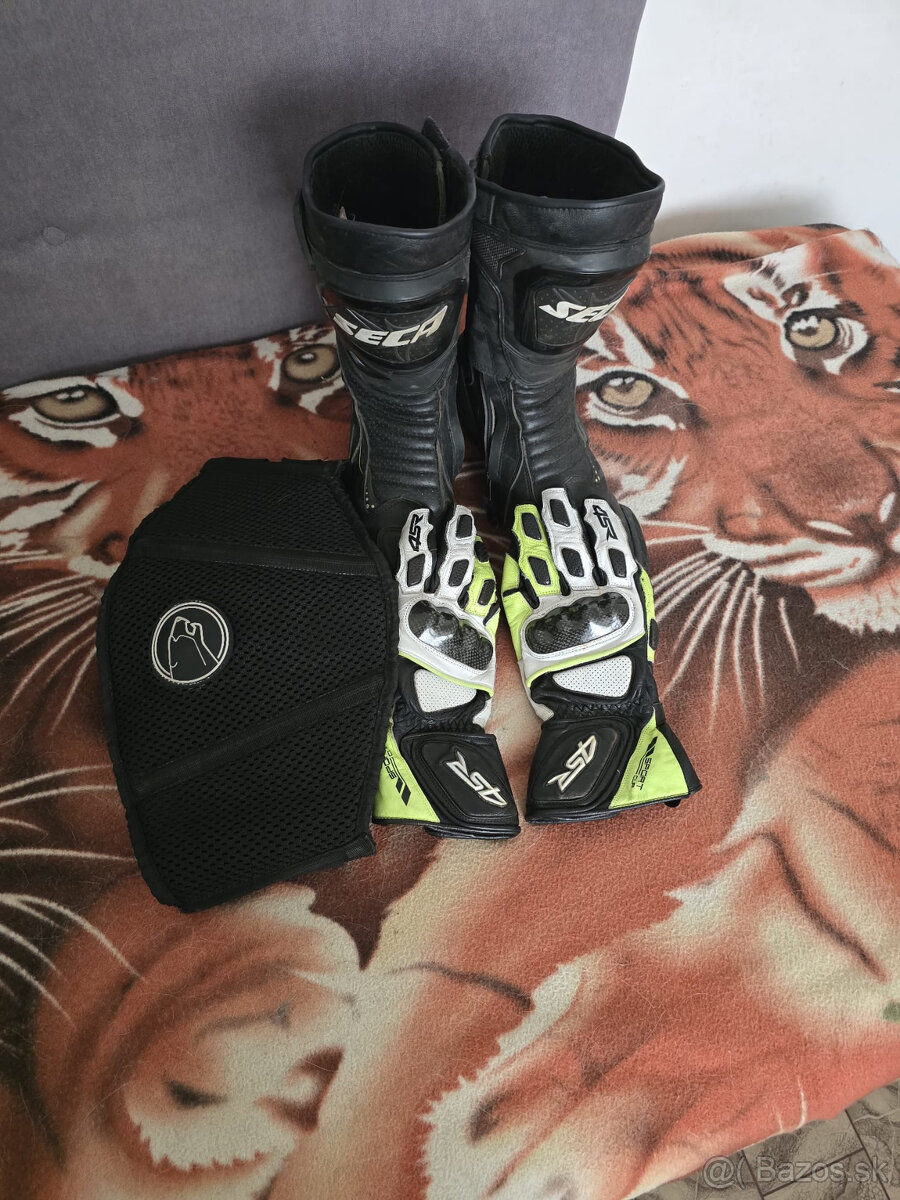 Oblečenie na Moto - 10