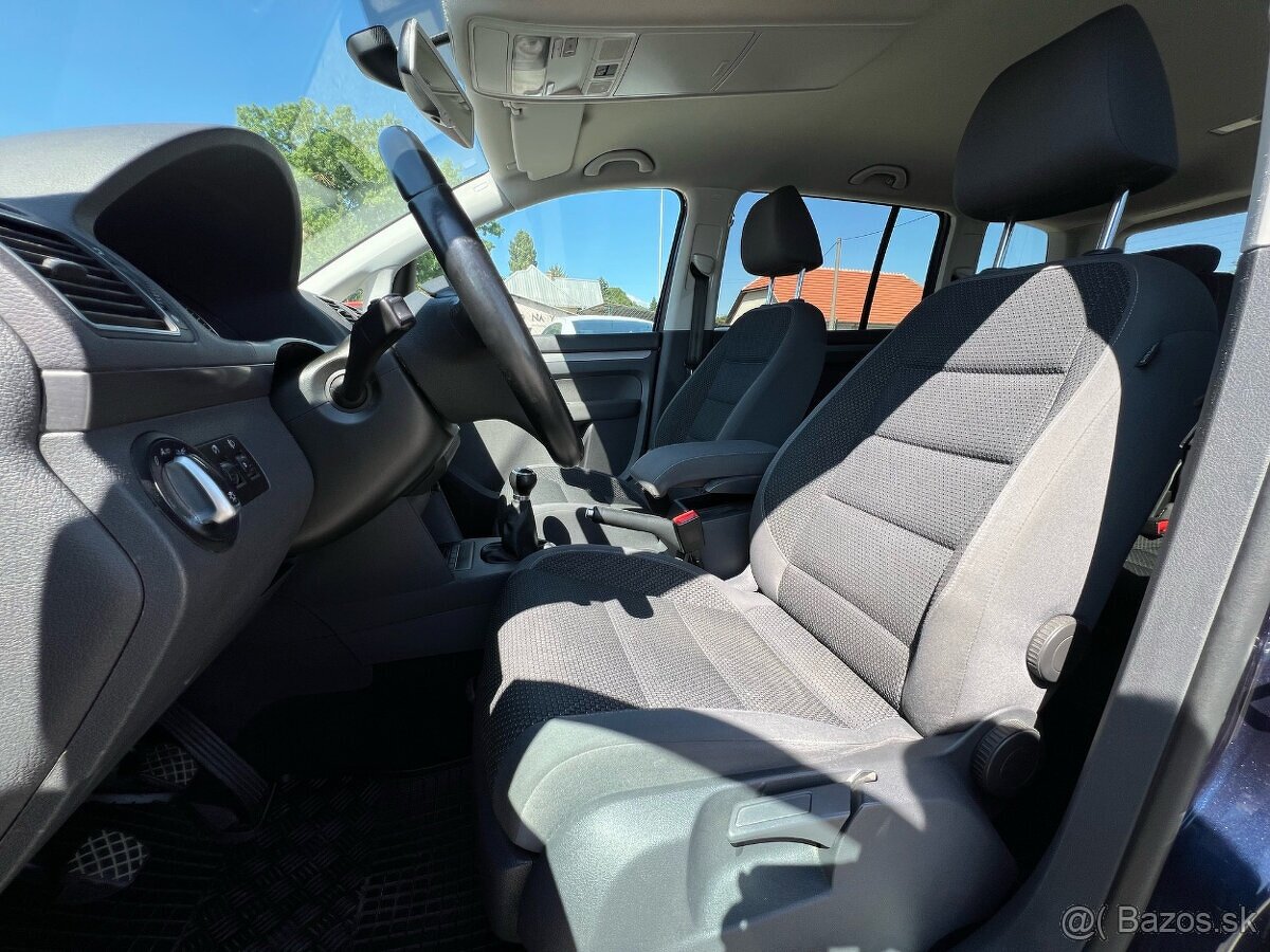 VW Touran 2.0TDI diesel, 103kW, MT/6, rok:08.2010. - 10