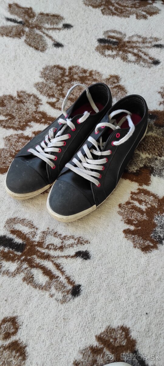 Dámske džínsy obyv za pár € - 10