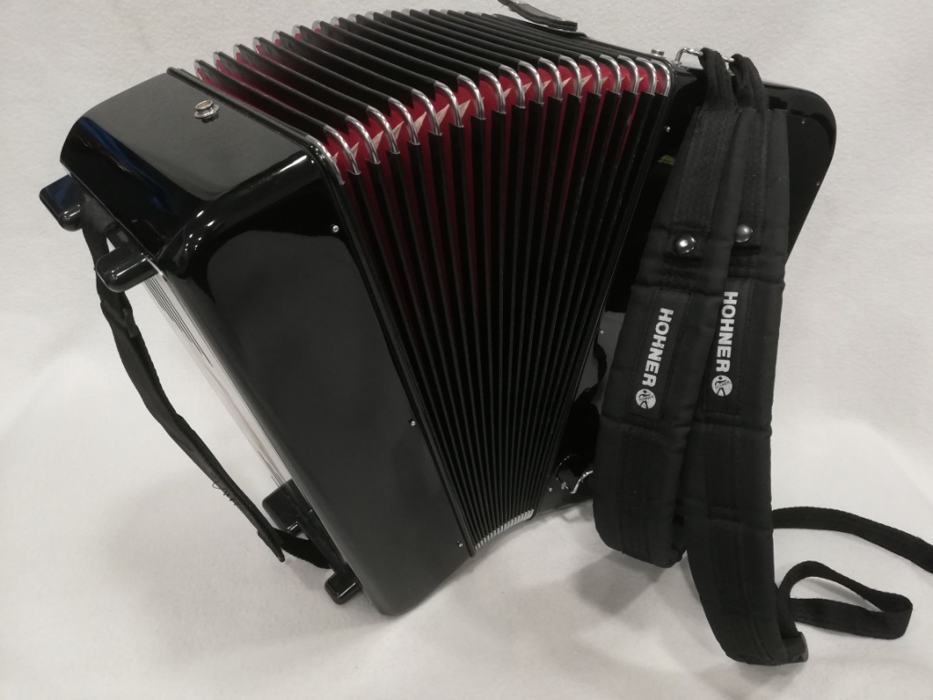 chromaticky akordeon Hohner Nova 96 basovy - 10
