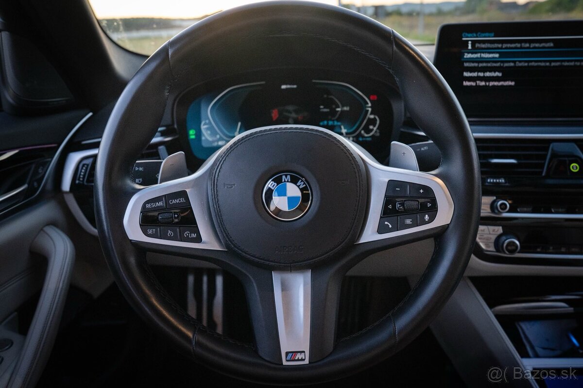 BMW 530E M SPORT SALOON PHEV XDRIVE - 10