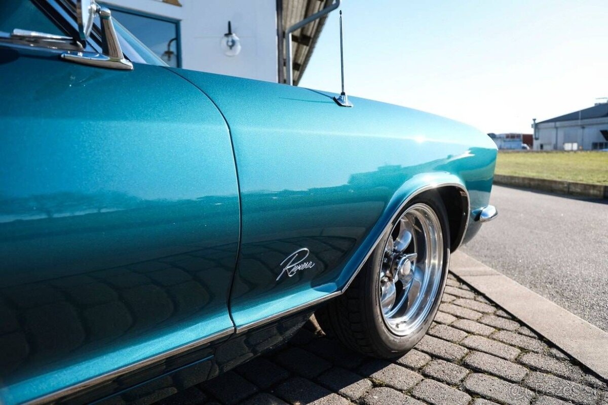 Buick Riviera z roku 1965 Pro Touring - 10