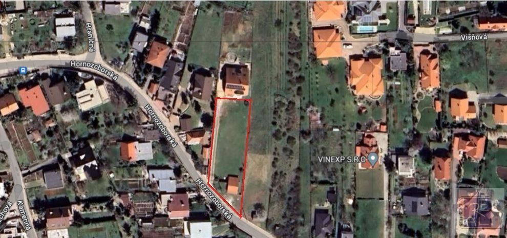 NA PREDAJ STAVEBNÝ POZEMOK NITRA - ZOBOR, HORNOZOBORSKÁ UL. - 10