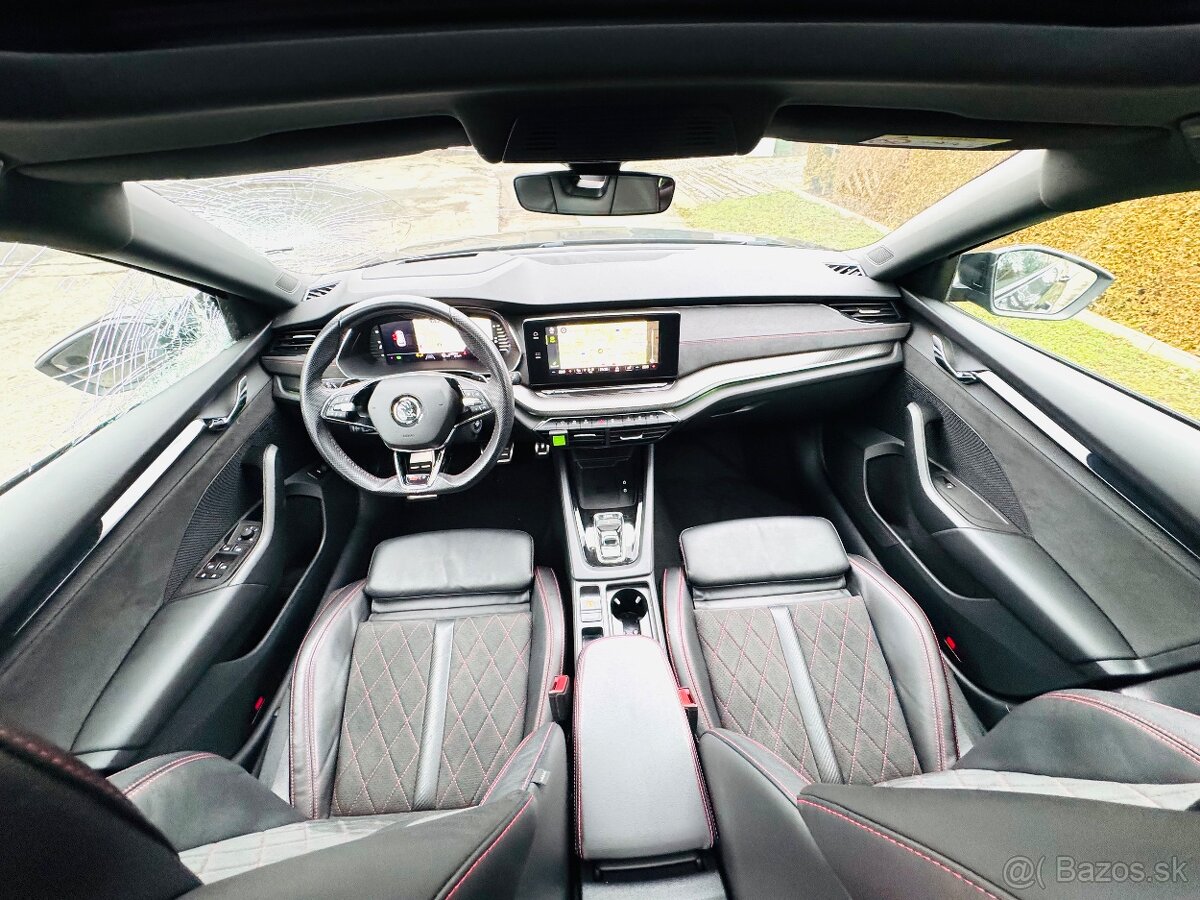 Škoda Octavia IV 2,0TDI RS 4x4 147 KW KOMBI 11/2023,LED,NAVI - 10