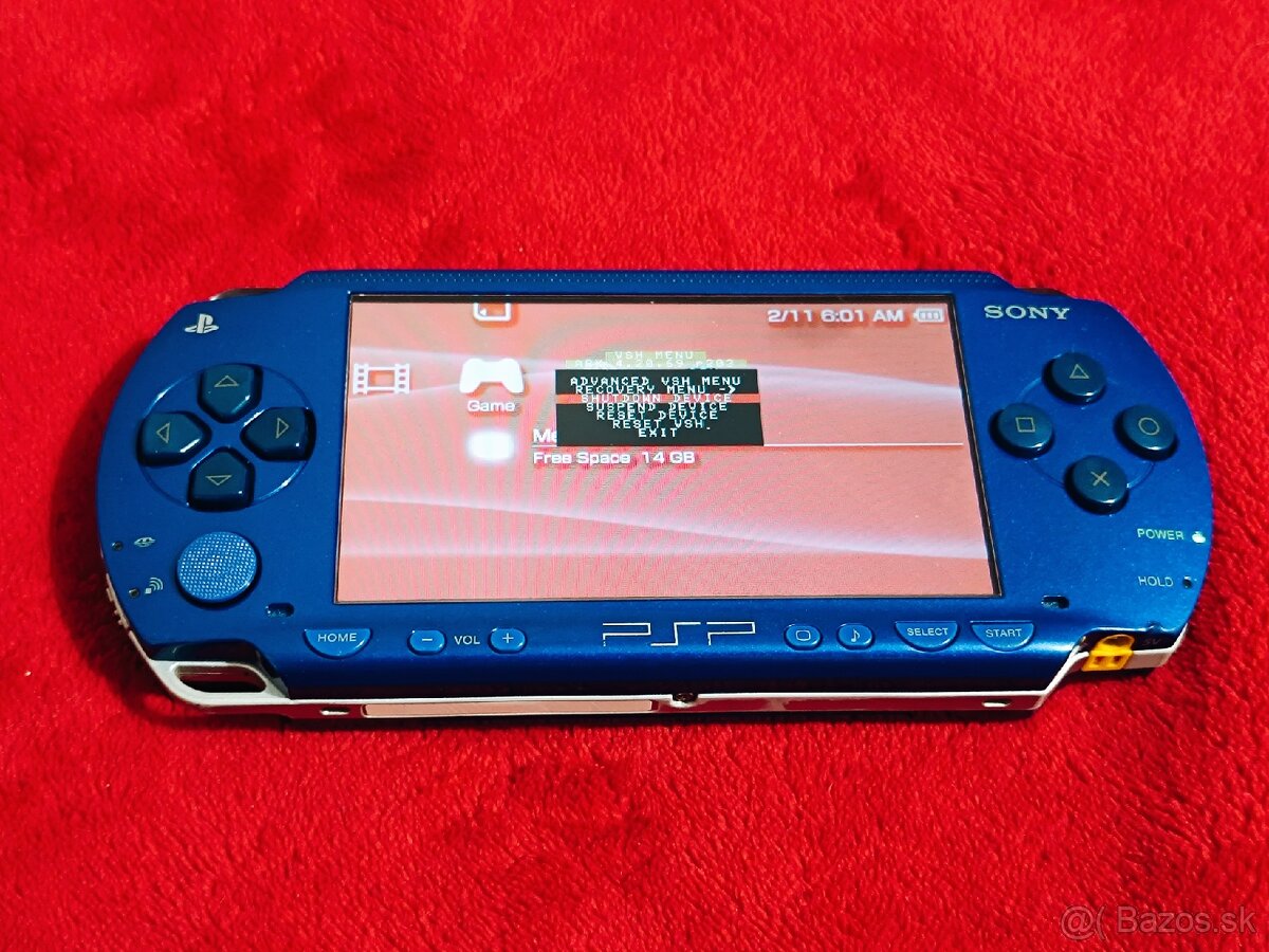 PSP 1000 Metallic Blue a Motorstorm Artic Edge - 10