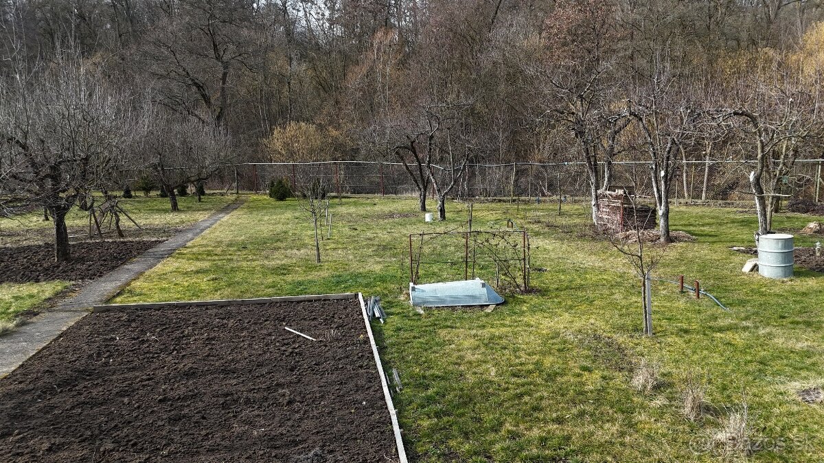 ZÁHRADNÁ CHATKA V LUTILE - 10