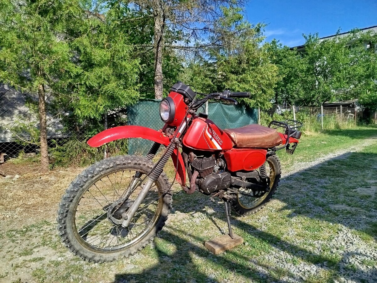 Suzuki TS 50 - 10