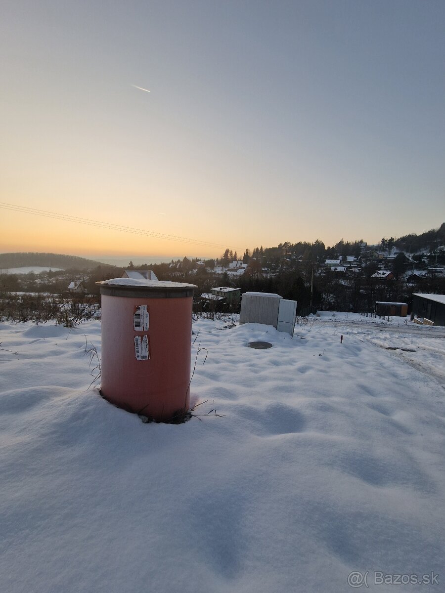 Predám atraktivny pozemok v rekreačnej oblasti Drienica - 10
