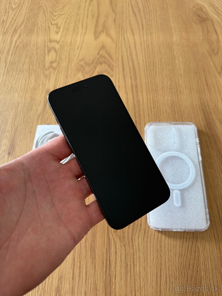 iPhone 15 Pro Max 256 gb Black Titanium v záruke - 10