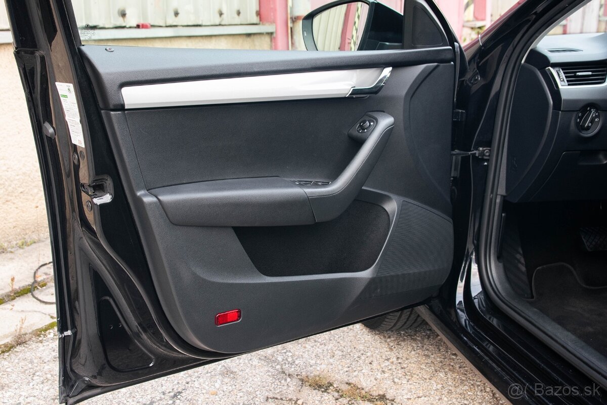 2013 Škoda Octavia Combi 2.0 TDI DSG | výhrevy Lane Assist - 10