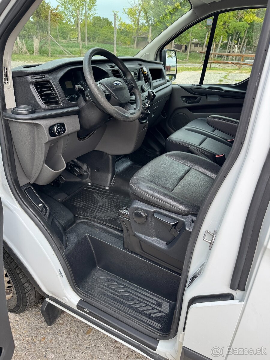 Ford Transit Custom L1H1 2.0TDCi 130koní - 10