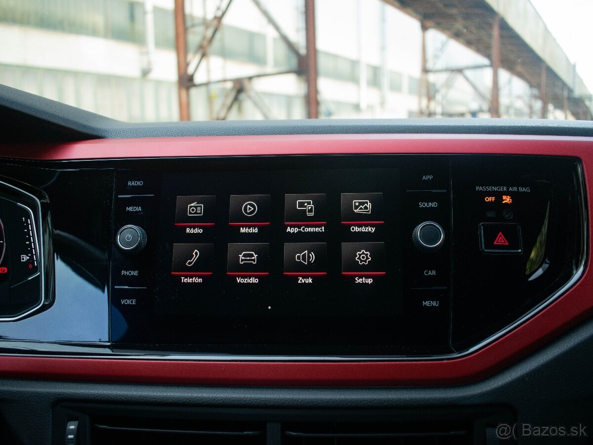 Volkswagen Polo GTI 2.0 TSI DSG - 10