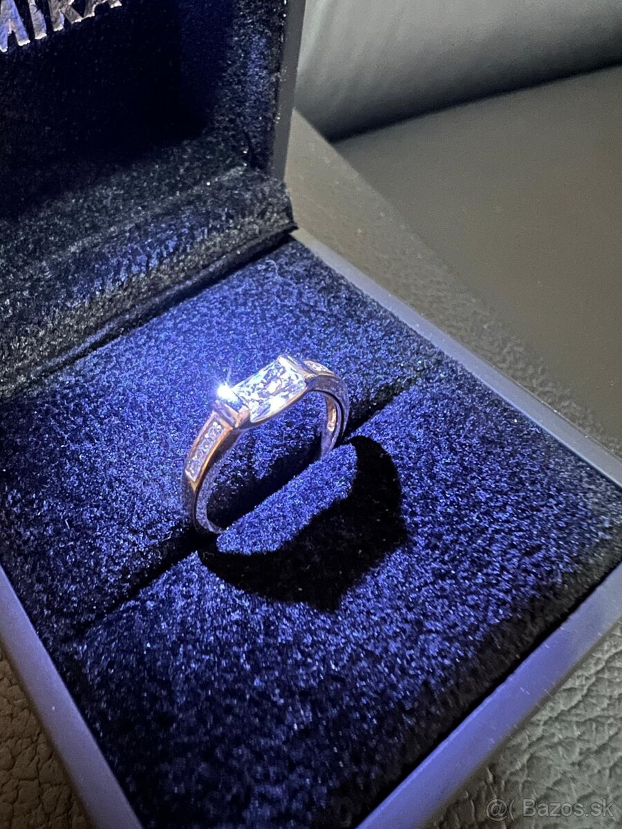 Zlatý dámsky prsteň - luxus - 10