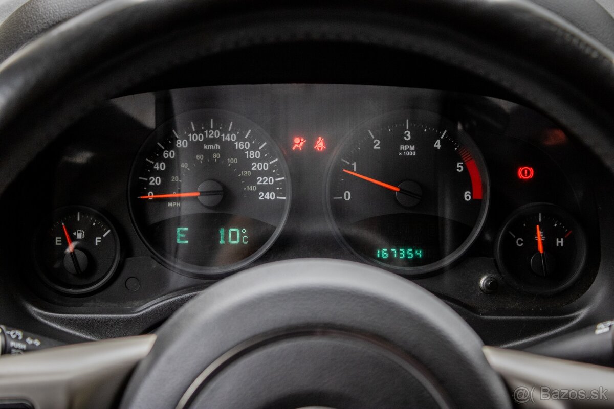 Jeep Compass 2,2 TDi - 10