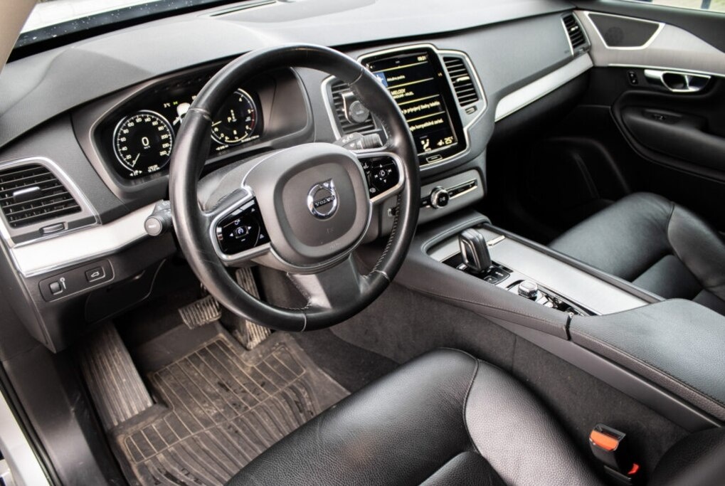 Volvo XC90 2.0 B5 Drive-E AWD A/T (2019) - 10
