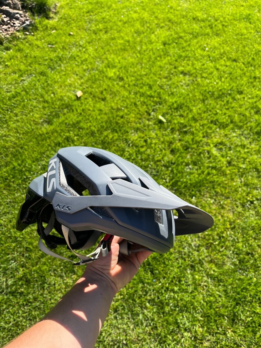 Prilba Kellys OUTRAGE black L/XL - 10