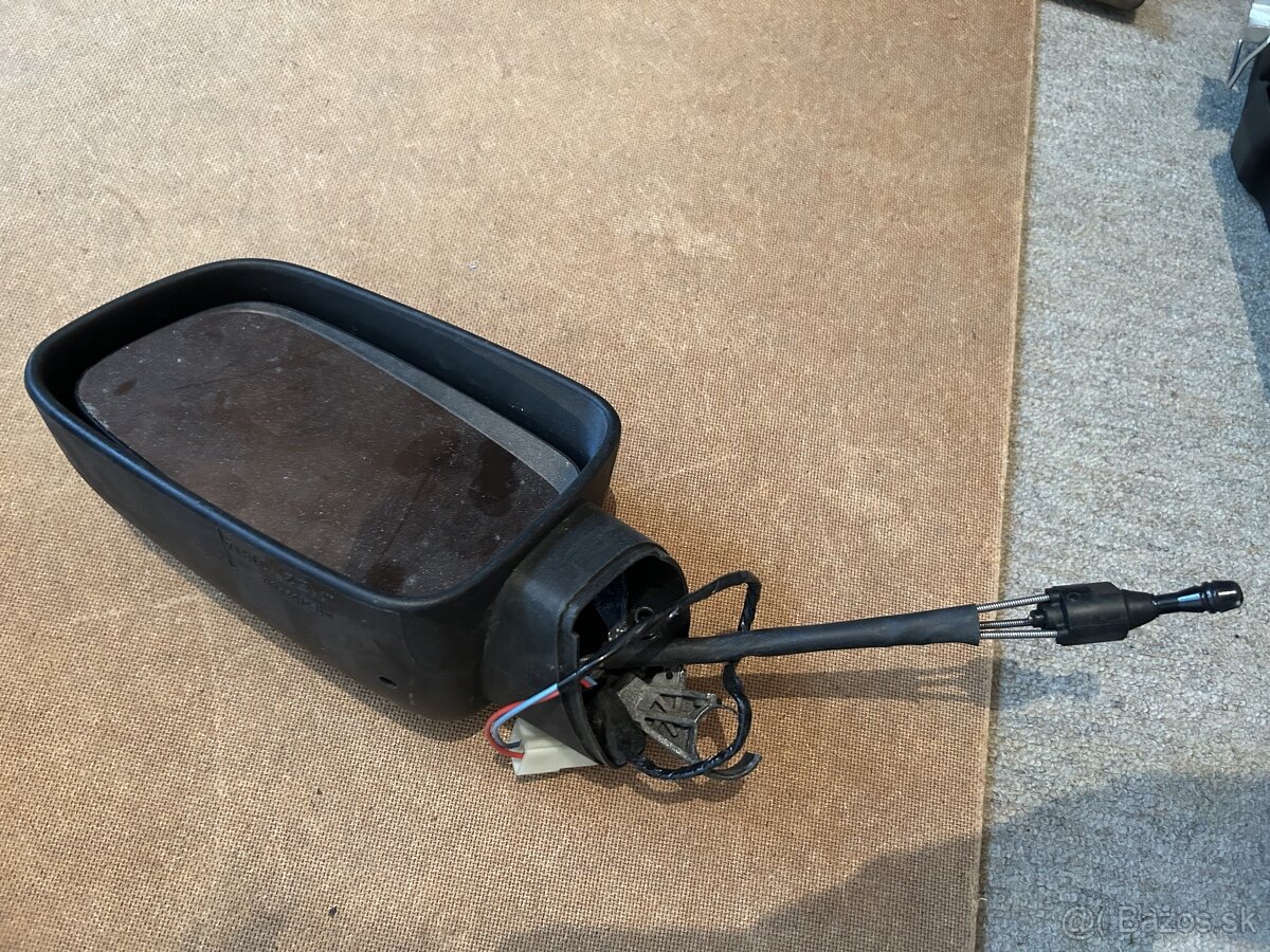 Rozne bocne zrkadla a kryty na svetla na auto - 10