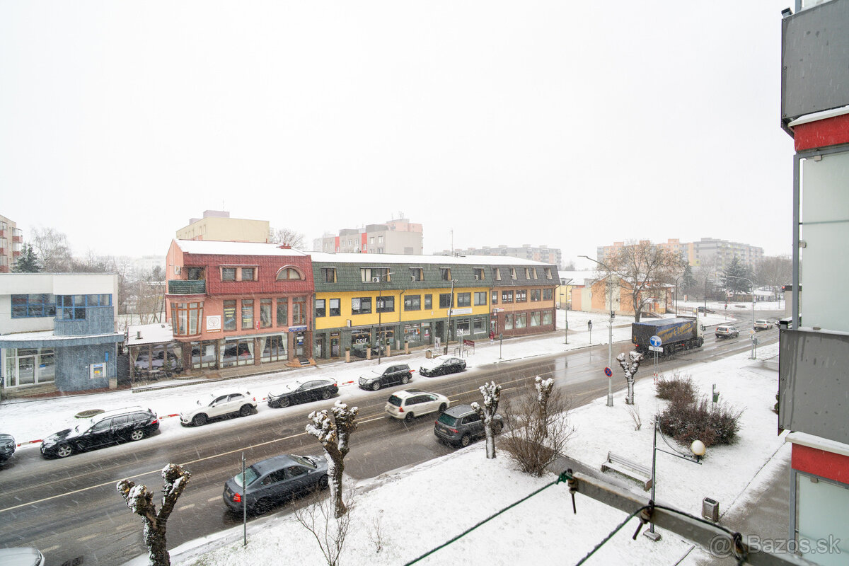 Na prenájom garsónka v centre Serede - 10