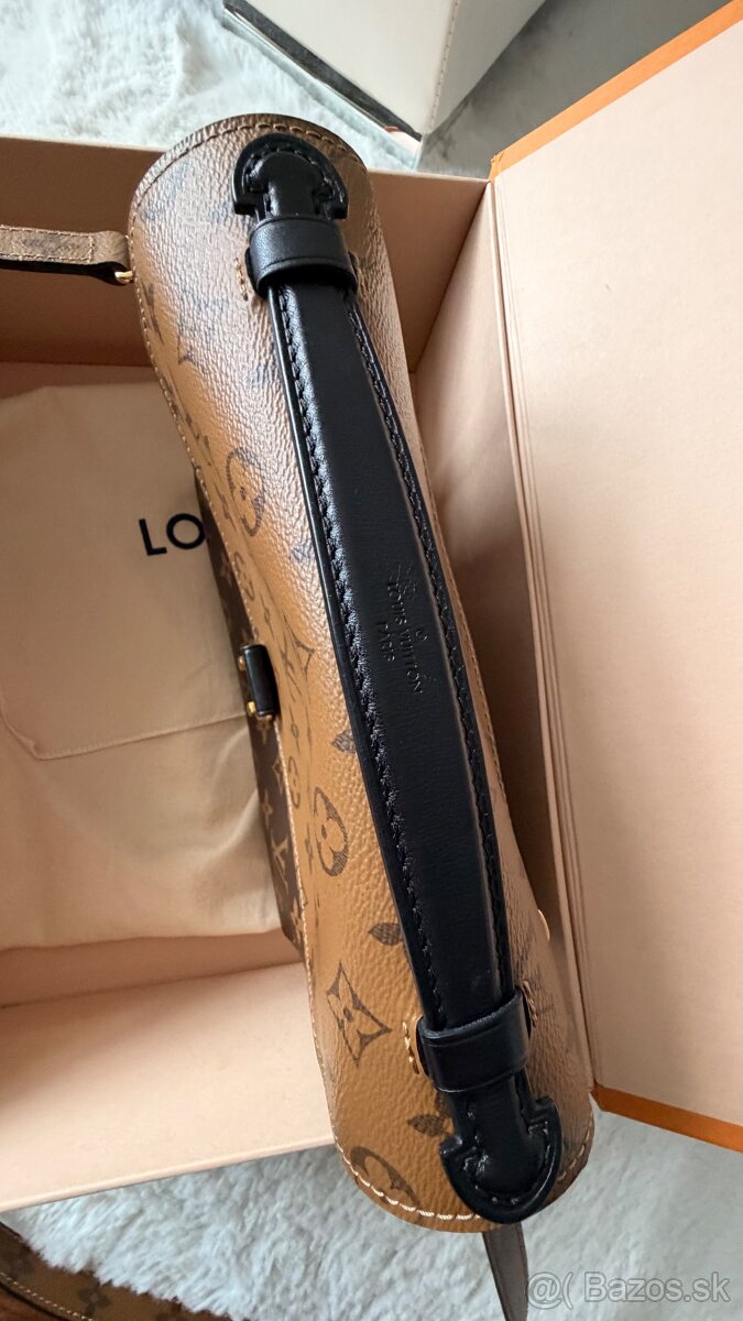 Louis Vuitton Pochette Metis - 10