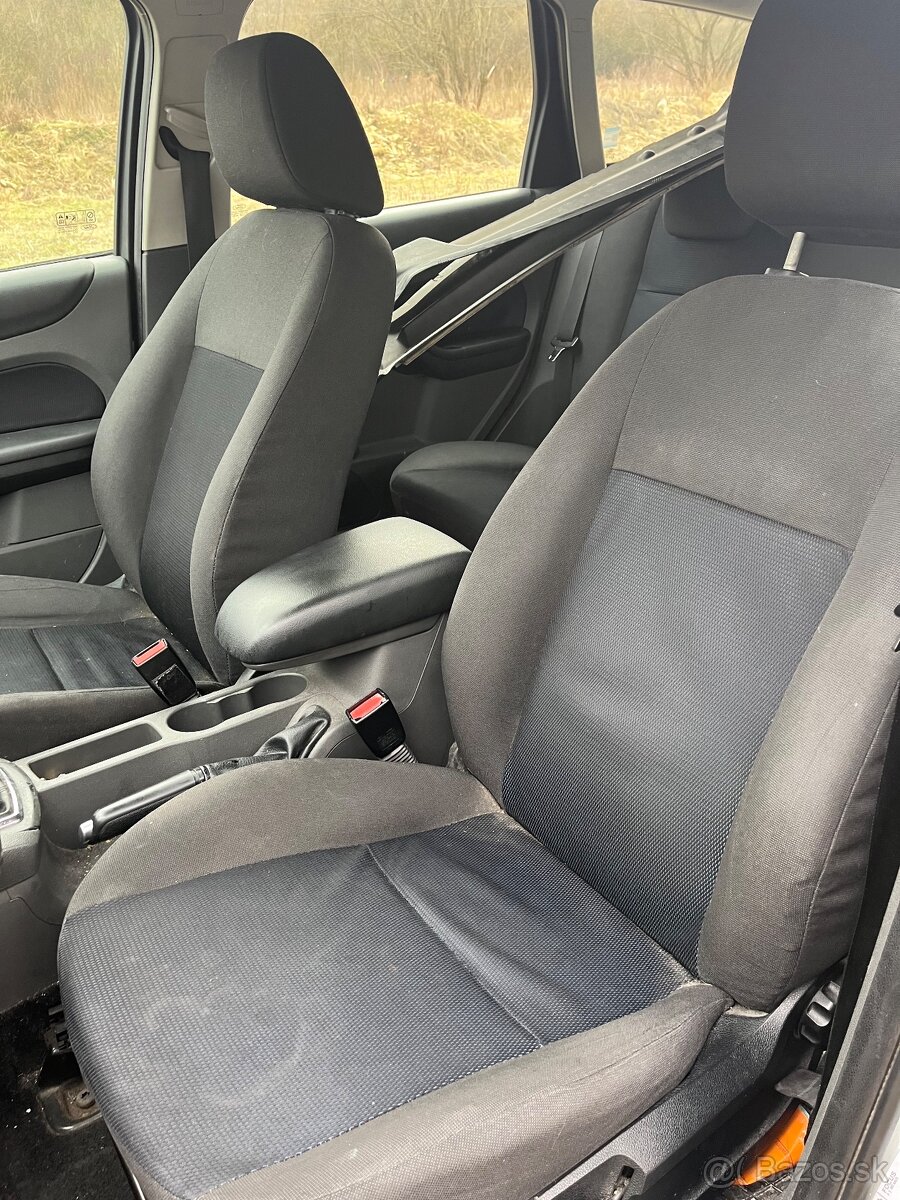 Ford Focus Combi 1.6TDCI - 10