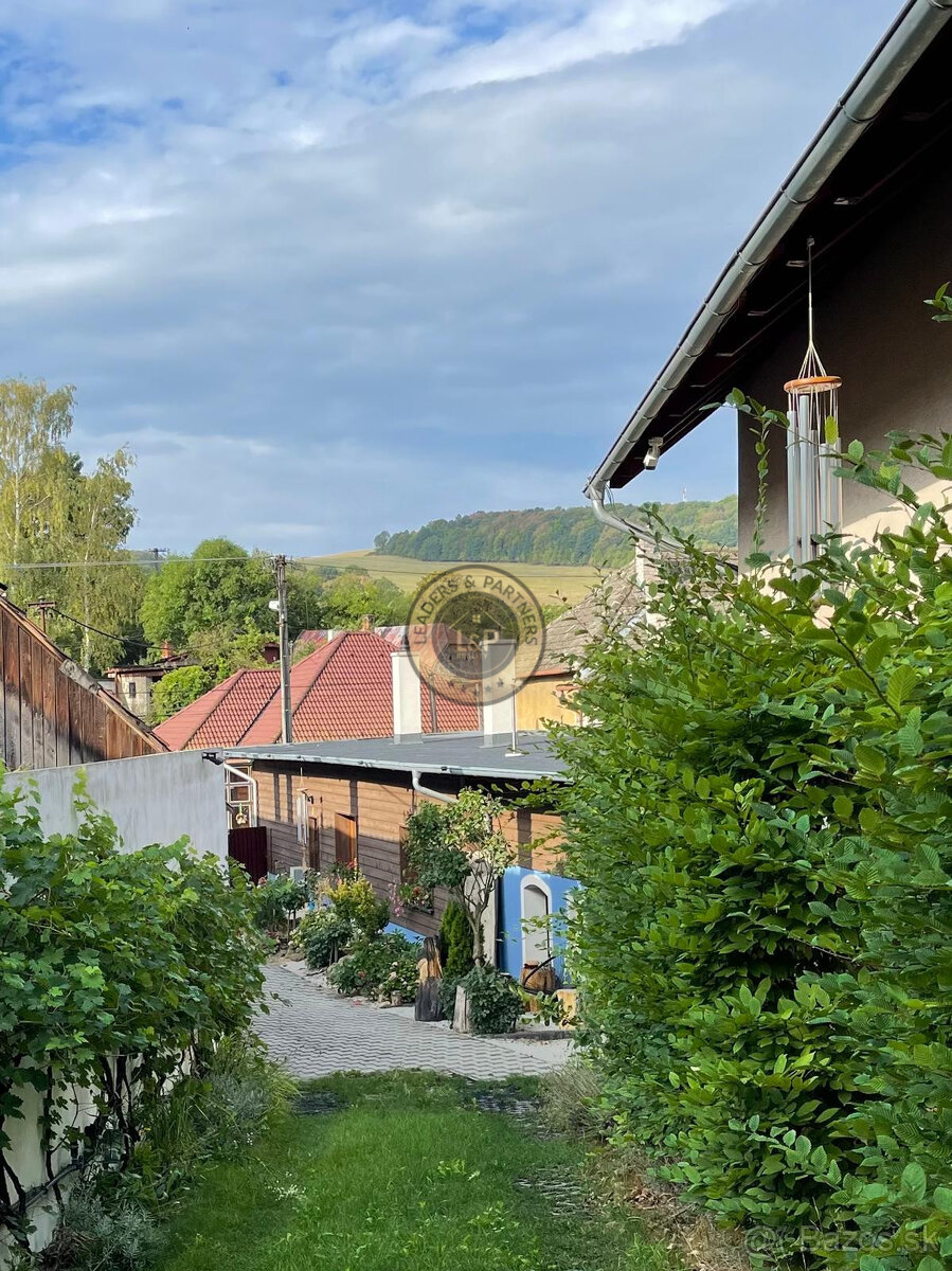 Rodinný dom v obci Hradište pod Vrátnom - 10